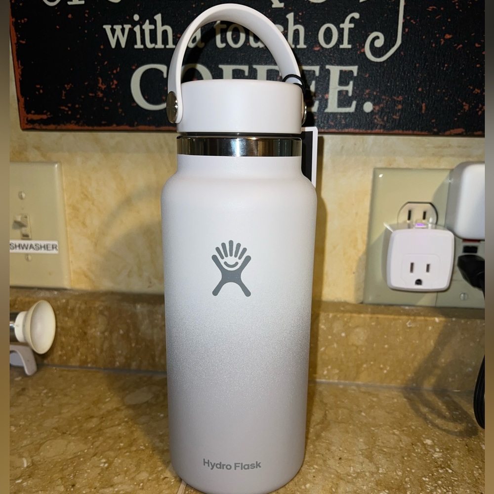 32oz moonlight limited edition hydro flask NWT